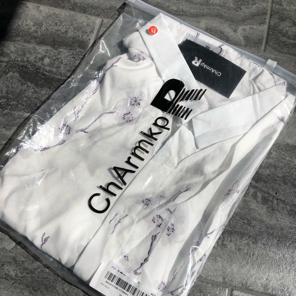BNWT! Men’s Medium SL white floral button up - Picture 1 of 1